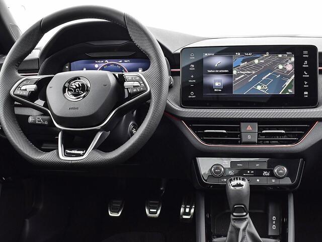 Skoda Kamiq Monte Carlo 1.0 TSI 85 kW / 115 PK SUV 6 versn. Ha SUV | Metallic Lak | 17'' Lichtmetalen Velgen | 1500,- inruilvoordeel!!