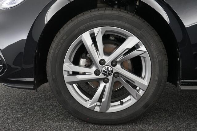 Skoda Kamiq 1.5 TSI ACT Sport Business | Camera | Stoelverwarming