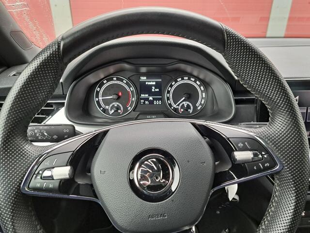 Skoda Kamiq 1.0 TSI 110 Pk Sport Business Clima Pdc Trekhaak