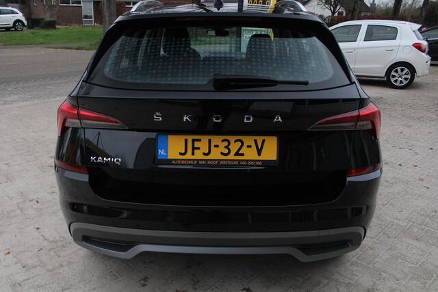 Skoda Kamiq Business Edition Achteruitrijcamera, Virtual Cockpit, Apple/Android carplay, ECC, ACC, LED, Parksens. V en A, Velours/Alcantara, Keyless, 17" LMV