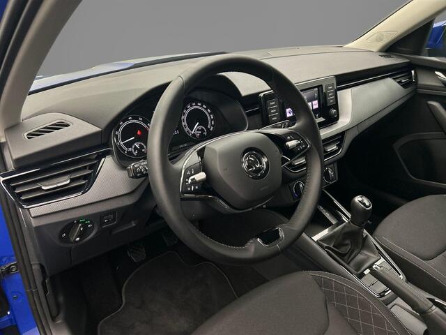 Skoda Kamiq Ambition 1.0 TSI 110pk Cruise control, App connect, LED koplampen, Airco, DAB, Radio, Bluetooth
