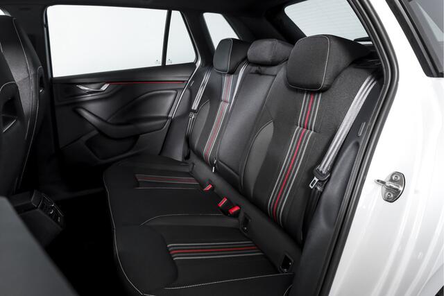 Skoda Kamiq 1.5 TSI 150 PK Monte Carlo - Automaat | Pano | Elek. Trekhaak | Dig. Cockpit | Cruise | Stoelverw. | Camera | PDC | NAV + App. Connect | ECC | LM 18" | 0971