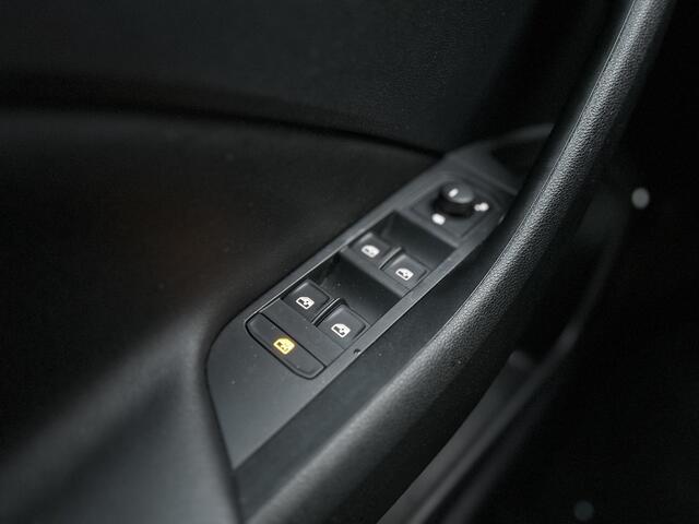 Skoda Kamiq 1.5 TSI ACT Business Edition | Dealer onderhouden | Lage km stand | Automaat | Trekhaak | Stoelverwarming |