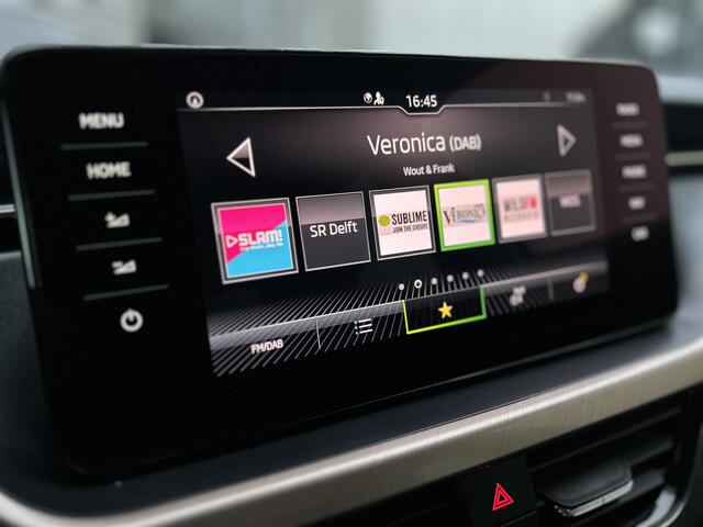 Skoda Kamiq 1.5 TSI ACT Business Edition | Dealer onderhouden | Lage km stand | Automaat | Trekhaak | Stoelverwarming |