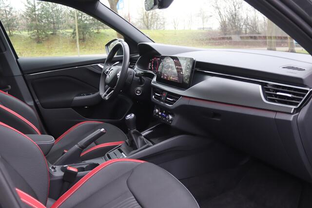 Skoda Kamiq 1.5 TSI ACT 150PK Monte Carlo Pano/LED/Navi/Camera/Keyless/Elek. stoel/18"/Trekhaak