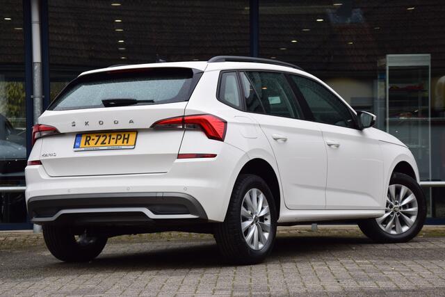 Skoda Kamiq 1.0 TSI Active | BOVAG Garantie | Stoelverwarming | Cruise Control | Airco | Apple Carplay/Android Auto | 16'' Velgen | PDC Achter | LED Verlichting |