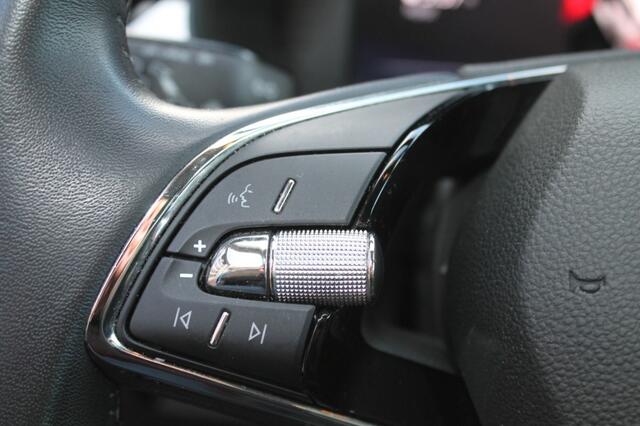 Skoda Kamiq 1.0 TSI AMBITION CLIMA CRUISE VIRTUAL DASHBORD TREKHAAK