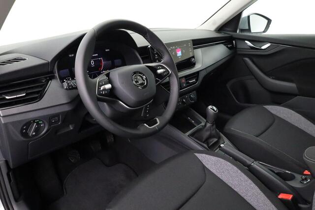 Skoda Kamiq Essence 1.5 TSI 115PK | Parkeersensoren achter | Infotainment scherm 8,25 inch | Draadloze Apple Carplay/Android Auto | 8 inch digitaal instrumentenpaneel | Verkeersborden herkenning | Cruise Control | LED verlichting