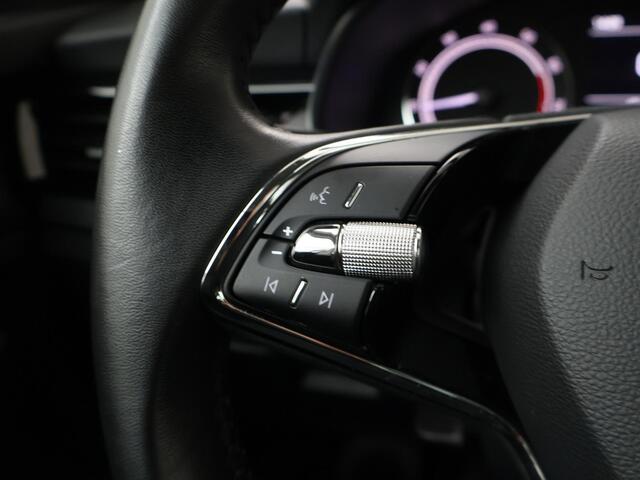 Skoda Kamiq 1.0 TSI Ambition | 110 PK | Airco | Cruisecontrol | Trekhaak | Multifunctioneel stuurwiel