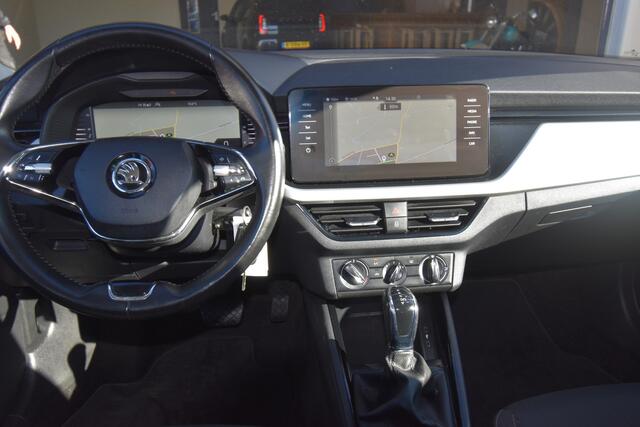 Skoda Kamiq 1.0 TSI Ambition , TREKHAAK , NAVI , AIRCO , CR CONTR , VIRTUAL COCKPIT , LMV16 ,