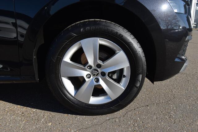 Skoda Kamiq 1.0 TSI Ambition , TREKHAAK , NAVI , AIRCO , CR CONTR , VIRTUAL COCKPIT , LMV16 ,