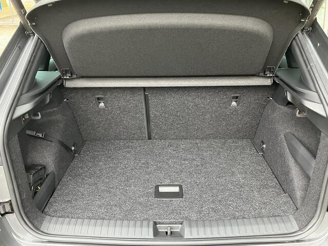 Skoda Kamiq Monte Carlo 1.0 TSI 115 PK DSG | Automaat | Trekhaak | Winterpakket | Adaptieve cruise control |