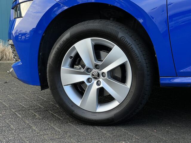 Skoda Kamiq 1.0 TSI Sport Business ELEK.TREKH | NAV.VIA.APP | CRUISE | NAV | LED | DAB | PDC | LMV