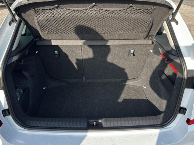 Skoda Kamiq 1.0 TSI CLEVER TREKHAAK/PDC/STOELVERW