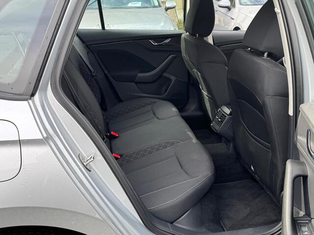 Skoda Kamiq 1.0 TSI 110PK Ambition CAMERA/CRUISE/CARPLAY