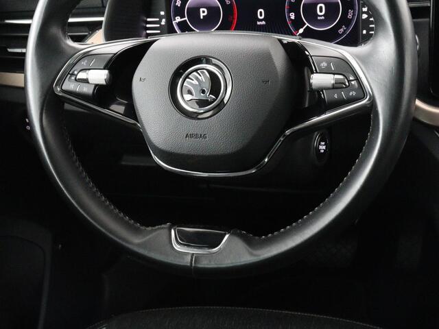 Skoda Kamiq 1.0 TSI Business Edition | Stoelverwarming | Carplay | Navigatie | Keyless | Virtual Cockpit | Full LED | Parkeerhulp | Climate control | Cruise control | Bluetooth