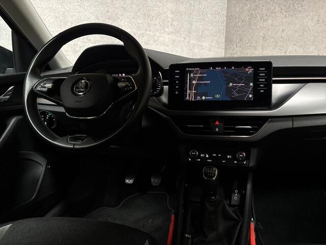 Skoda Kamiq 1.0 TSI Sport (VIRTUAL COCKPIT, APPLE CARPLAY, GROOT NAVI, CLIMATE, STOELVERWARMING, SPORTSTOELEN, KEYLESS, PARKEERSENSOREN, CRUISE, NIEUWE APK, NIEUWSTAAT)
