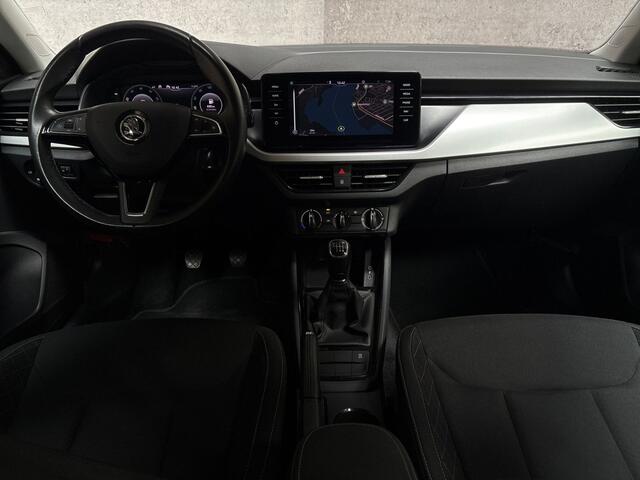 Skoda Kamiq 1.0 TSI Sport (VIRTUAL COCKPIT, APPLE CARPLAY, GROOT NAVI, SPORTSTOELEN, PARKEERSENSOREN, LM VELGEN, CRUISE, NIEUWSTAAT)