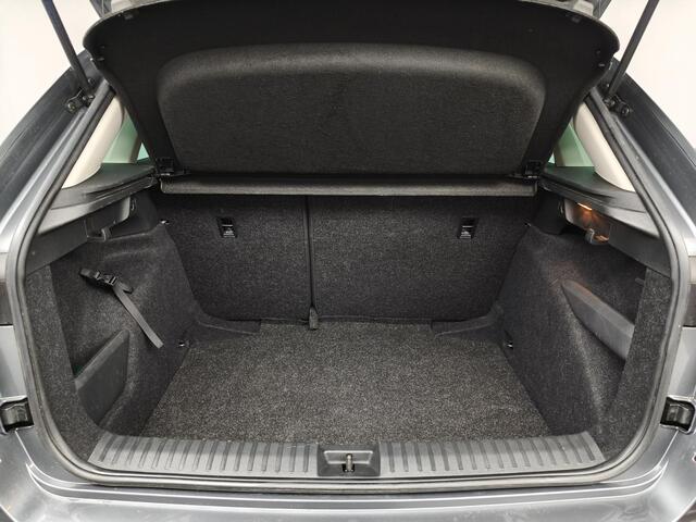 Skoda Kamiq 1.0 TSI Business Edition | Apple CarPlay / Android Auto | Stoelverwarming | Achteruitrijcamera | All-Season banden |