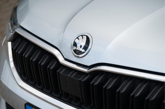 Skoda Kamiq 1.0 TSI Top Selection DSG | 5j. / 100.000km garantie | Navi by App | 17" | Camera | Stoel- Stuuverw.