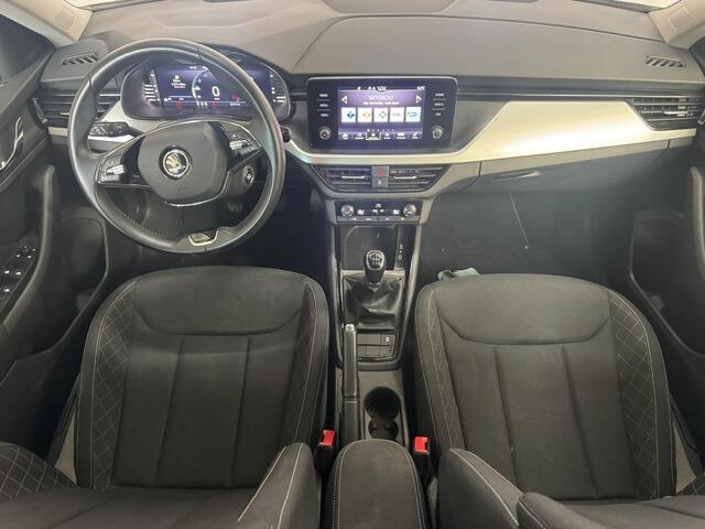 Skoda Kamiq 1.0 TSI Ambition | Achteruitrijcamera | Apple Carplay / Android Auto | Cruise Control | DAB+ |