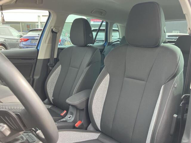 Skoda Kamiq 1.0TSI/115PK Selection DSG · Apple/Android Car Play · Stoelverwarming · Camera · LED · Garantie t/m 06-02-2027