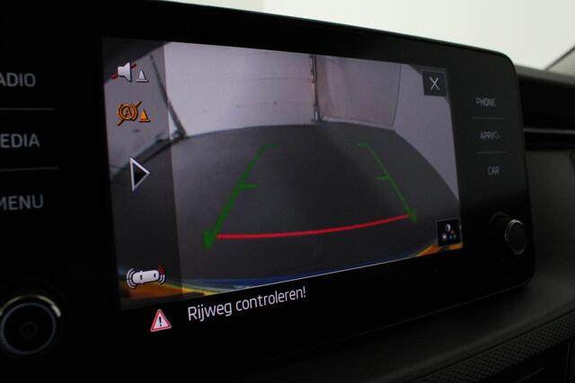 Skoda Kamiq 1.0 TSI Ambition > Race Blue/Camera/Trekhaak wegklapbaar...