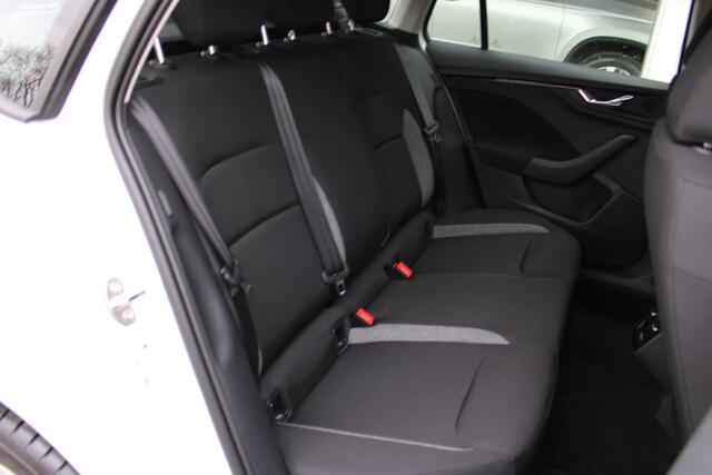 Skoda Kamiq 1.0 TSI 115pk Essence / Navigatie by APP / Parkeersensoren A / Digital Cockpit / LED / Cruise control P4