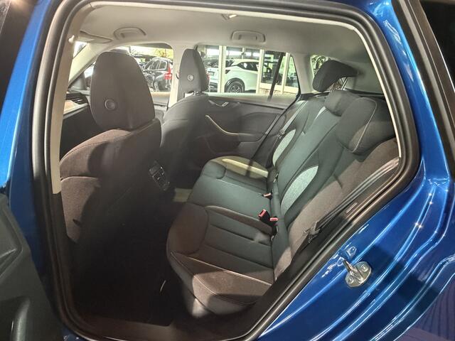 Skoda Kamiq 1.0 TSI Business Edition Stoelverwarming Navigatie 17 Lmv achteruit Camera