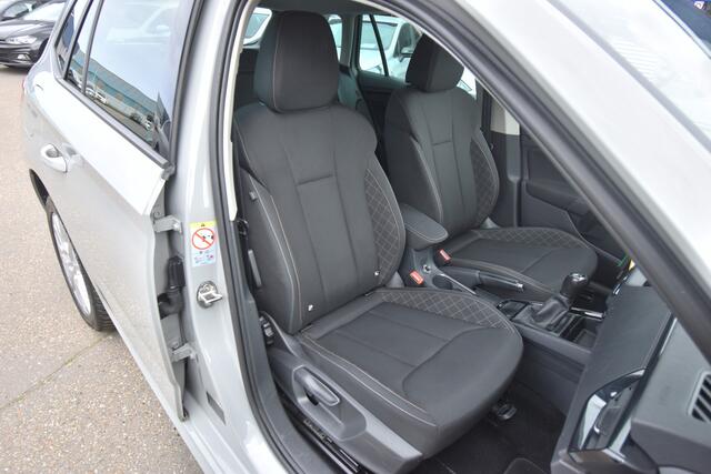 Skoda Kamiq 1.0 TSI Ambition , CR CONTR , NAVI VIA APP , LMV17 , BL TOOTH , AIRCO ,