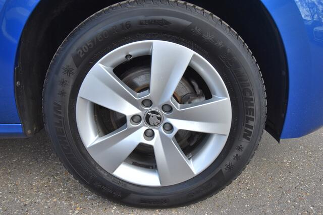 Skoda Kamiq 1.0 TSI Ambition , TREKHAAK , NAVI VIA APP , LMV16 , PDC A ,