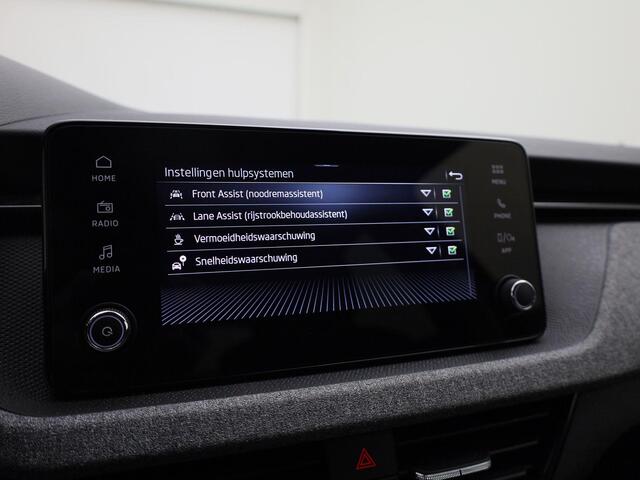 Skoda Kamiq 1.0TSI/115PK DSG Selection · Apple/Android · Camera + Parkeersensoren · Stoelverwarming · Garantie t/m 24-02-2029 of 60000km