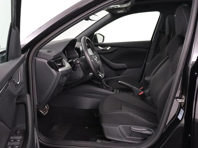 Skoda Kamiq 1.0 TSI Sport | Automaat | Camera | Carplay | Virtual Cockpit | Sportstoelen | Climate control | Full LED | Cruise control | Getint glas | Bluetooth