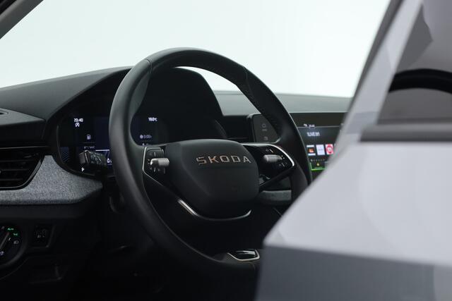 Skoda Kamiq 1.5 TSI ACT Sport 150pk | Digi. Cockpit | Camera | Stoelverw. | PDC | Apple CarPlay | All Seasons | 17'' | Cruise |