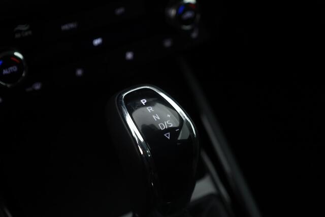 Skoda Kamiq 1.5 TSI ACT Sport 150pk | Digi. Cockpit | Camera | Stoelverw. | PDC | Apple CarPlay | All Seasons | 17'' | Cruise |