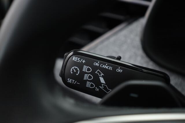 Skoda Kamiq 1.5 TSI ACT Sport 150pk | Digi. Cockpit | Camera | Stoelverw. | PDC | Apple CarPlay | All Seasons | 17'' | Cruise |