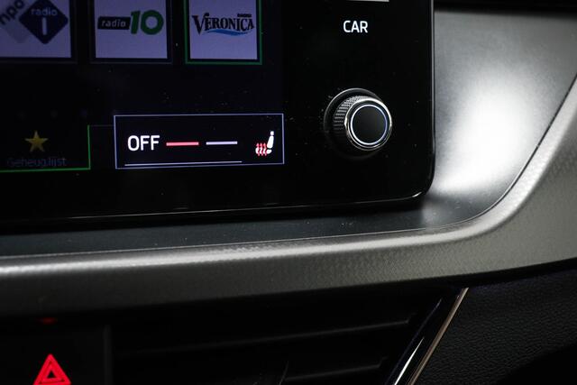 Skoda Kamiq 1.0 TSI Business Edition | STEEL GREY | ACC | STUURVERWARMING | KEYLESS | CAMERA | TREKHAAK | 17"