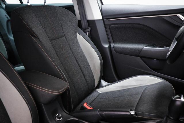 Skoda Kamiq 1.0 TSI Business Edition | STEEL GREY | ACC | STUURVERWARMING | KEYLESS | CAMERA | TREKHAAK | 17"