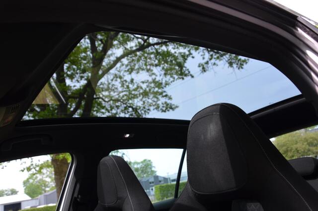 Skoda Kamiq 1.5 TSI ACT Sport Business Automaat/Navi/Pdc/Ecc/Led/Virtual dashboard/Achteruitrijcamera/Cr-Controle/19-Inch Lmv/Stoelverwarming/Adaptive Cruise Control