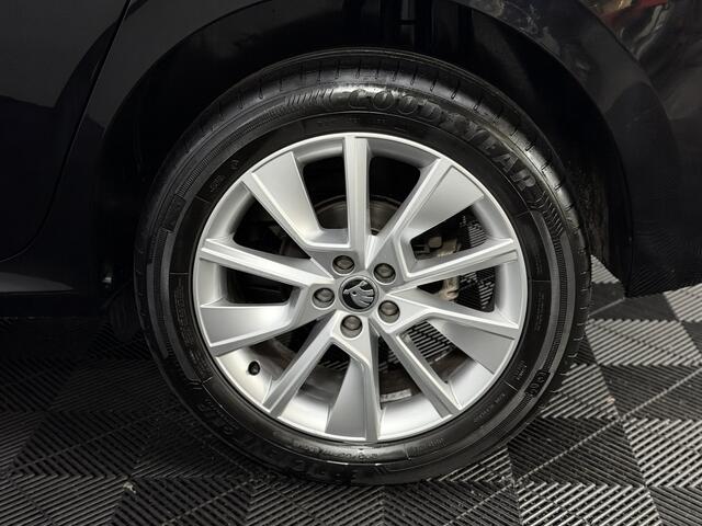 Skoda Kamiq 1.0 TSI Active Airco, Apple carplay, Parkeersensoren, A start stop, Cruise control, Lichtmetalen velgen, Stoelverwarming