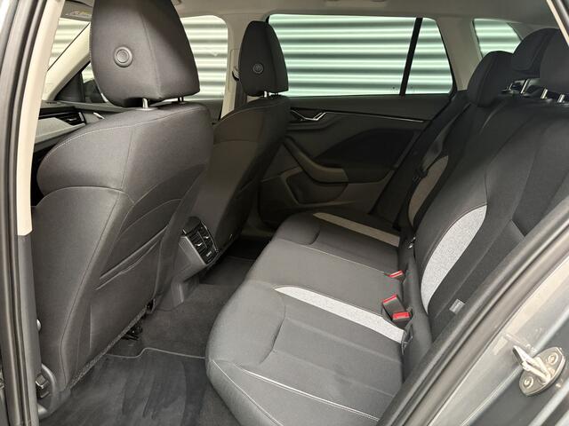 Skoda Kamiq 1.0 TSI /PDC/CAM/ADAPTIVE CR/STOEL STUUR VERW/KEY-LESS/ENZ
