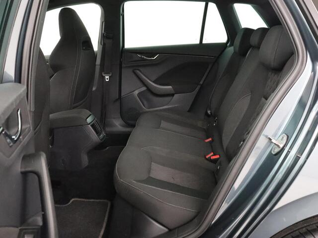 Skoda Kamiq 1.0 TSI Sport | Virtual Cockpit | Carplay | Navigatie | Sportstoelen | 17'' | Full LED | Climate control | Parkeerhulp | Cruise control | Bluetooth