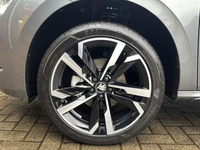 Skoda Kamiq 1.0 TSI DSG MONTE CARLO ZWENK.TREKHAAK/GLAS-DAK/STOELVERW/CAMERA