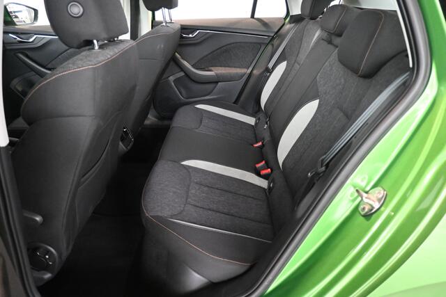 Skoda Kamiq 1.0 TSI Business Edition Automaat Virtual Cockpit Cruise Navigatie Clima Trekhaak Stoelverwarming Inruil Mogelijk!