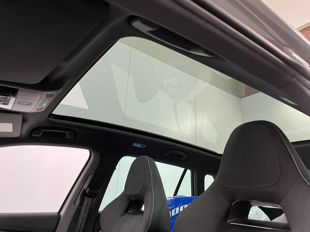 Skoda Kamiq 1.0 TSI Monte Carlo / AUTOMAAT/ PANO/ SMARTLINK/ CRUISE CONTROL/ STOELVERWARM./ ELEK.BESTUURDERSSTOEL/ ELEK.ACHTERKLEP/ PARK.SENSOREN V+A/ CAMERA/ KEYLESS/ DAB/ CLIMA/ LED/ 18'' LMV
