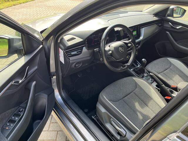 Skoda Kamiq 1.0 TSI Business Edition | ACC | CARPLAY | CLIMA | LED | LKA | NAVI | PDC V&A | STOELVERW. | TREKHAAK | VIRTUAL COCKPIT