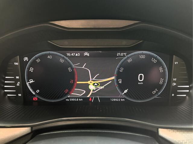 Skoda Kamiq 1.0 TSI Business Edition | ACC | CARPLAY | CLIMA | LED | LKA | NAVI | PDC V&A | STOELVERW. | TREKHAAK | VIRTUAL COCKPIT