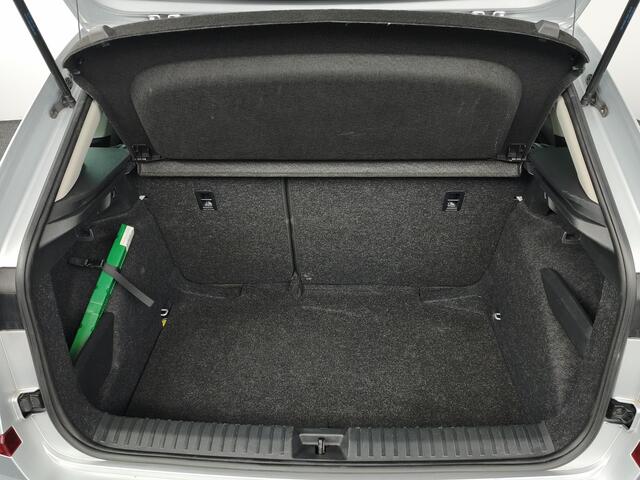 Skoda Kamiq 1.0 TSI Business Edition | Apple CarPlay / Android Auto | Stoelverwarming | Achteruitrijcamera | All-Season banden |
