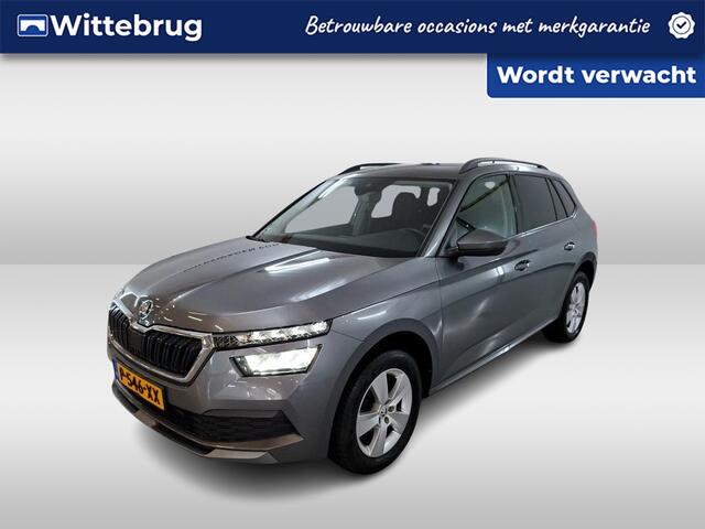 Skoda Kamiq 1.0 TSI Ambition / Digitaal dashboard / Navigatie / App connect / Parkeersensoren achter /