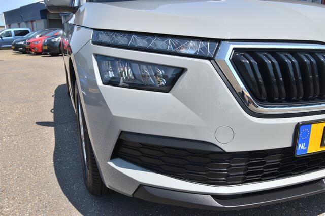 Skoda Kamiq 1.0 TSI Sport Business , EL TREKHAAK , CLIMATR , CR CONTR , LED KOPL , PDC A , V ST VERW ,
